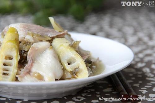 春笋咸菜鱼片的做法