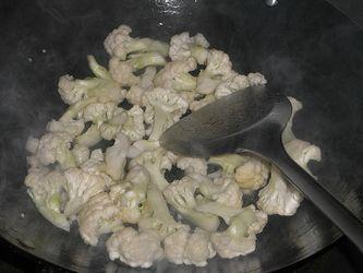 肉片花菜锅巴的做法