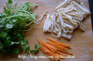 香菜拌干丝的做法