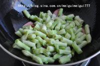 香肠豆角饭的做法