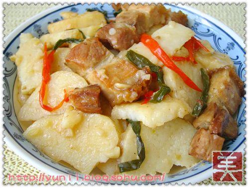 烧肉山药煲的做法