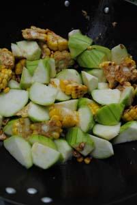 丝瓜玉米烧的做法