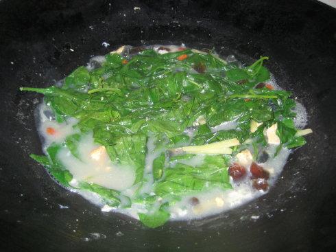 上汤枸杞叶的做法