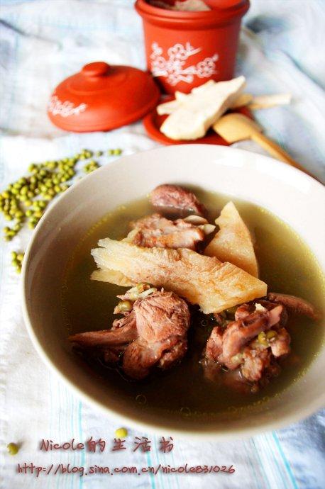土茯苓绿豆老鸭汤的做法