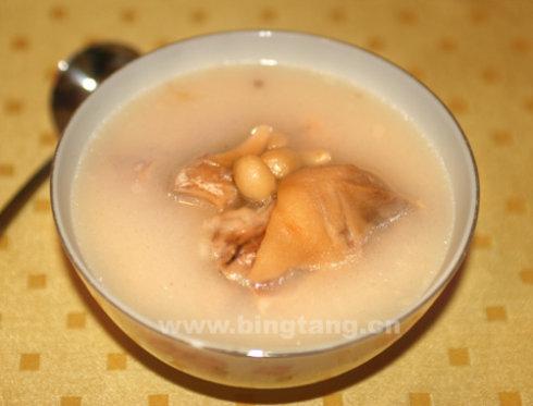 花生煲猪手的做法