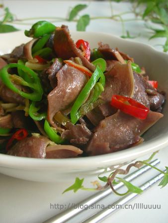 三椒爆鸭肫的做法