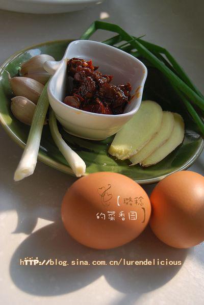 鲫鱼荷包煎蛋的做法