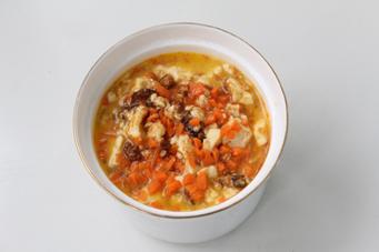 肉酱豆腐盅的做法