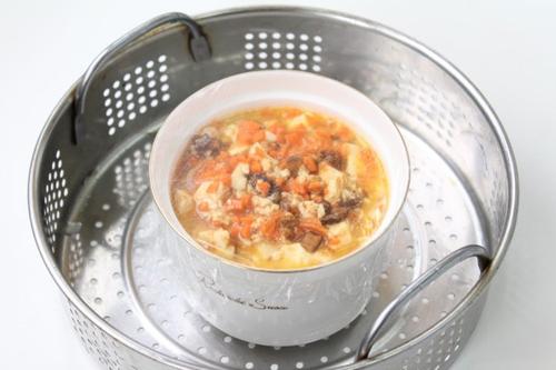 肉酱豆腐盅的做法