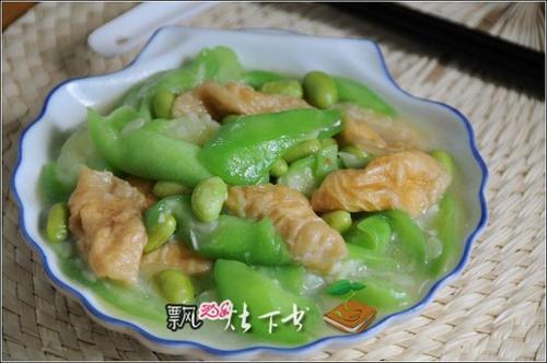 丝瓜毛豆烧油面筋的做法