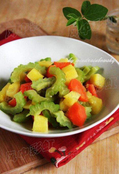 菠萝焖苦瓜的做法