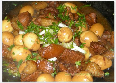 红烧肉卤鹌鹑蛋的做法