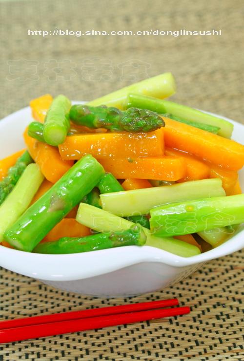 南瓜炒芦笋的做法