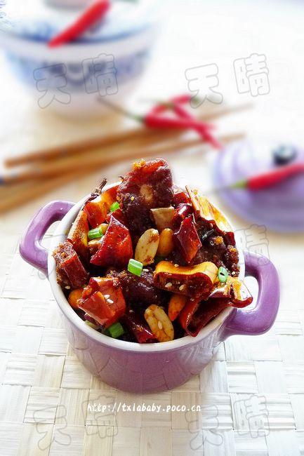 香酥辣子果仁小脆骨的做法