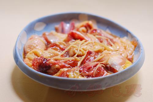 鲜荷叶虫草花蒸鸡的做法