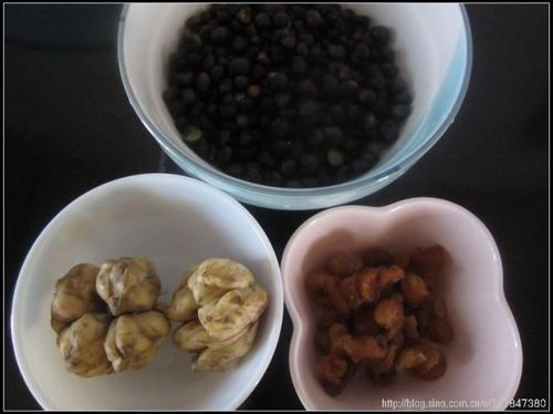 百合龙眼汤的做法