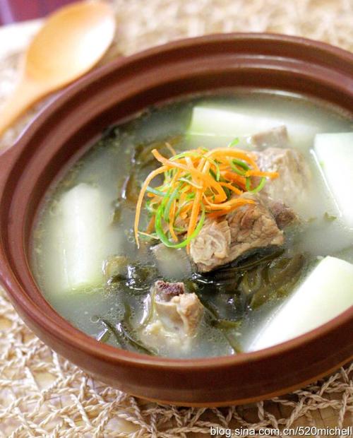 三鲜排骨砂锅煲的做法