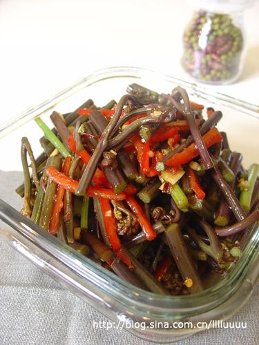 凉拌蕨菜的做法