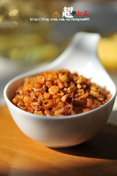 炸红葱头和葱油的做法