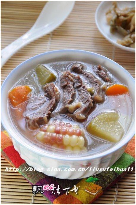 青红萝卜煲牛展的做法