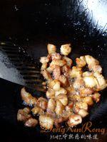 咸鱼肉丁烧茄子的做法