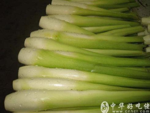 毛豆茭白的做法