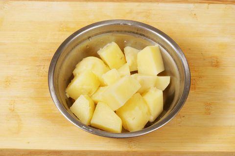 大葱土豆汤的做法