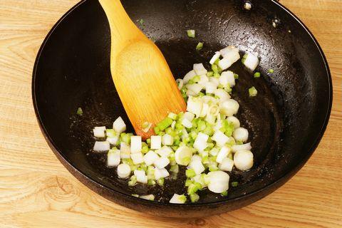 大葱土豆汤的做法