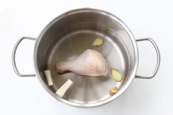 ��˿ާ���۵�����