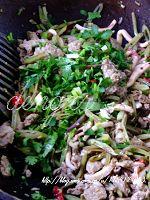 眉豆炒虾酱的做法