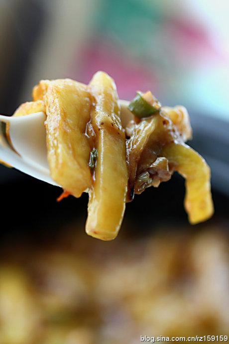 肉末咸鱼茄子煲的做法