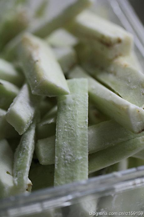 肉末咸鱼茄子煲的做法