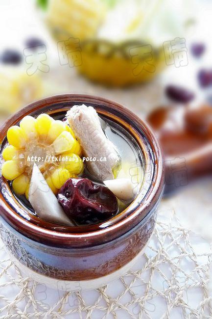 排骨牛蒡玉米红枣汤的做法