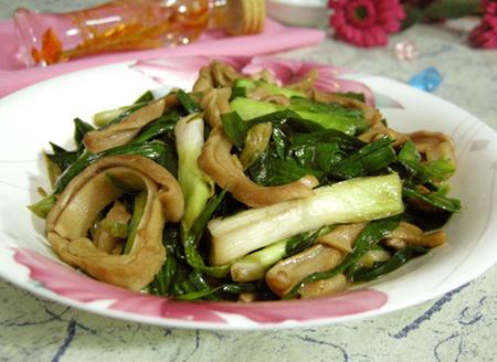 大蒜猪肚的做法