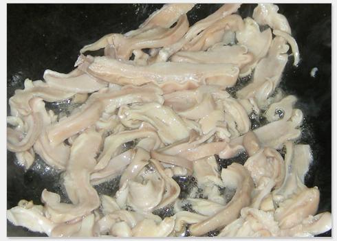 大蒜猪肚的做法