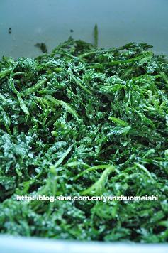 粉蒸茼蒿的做法