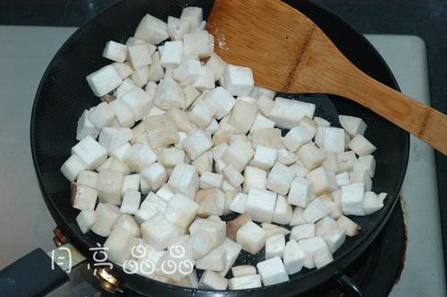 宫爆杏鲍菇的做法