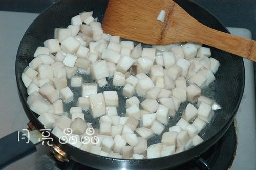 宫爆杏鲍菇的做法