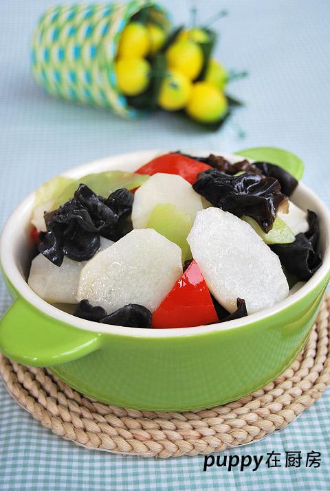 山药木耳炒青笋的做法