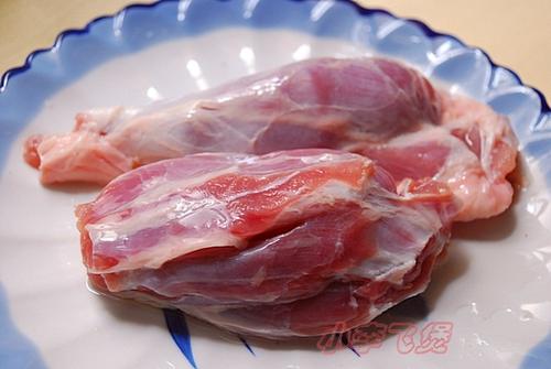 虫草花煲猪腱的做法