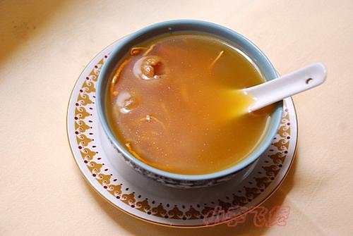 虫草花煲猪腱的做法