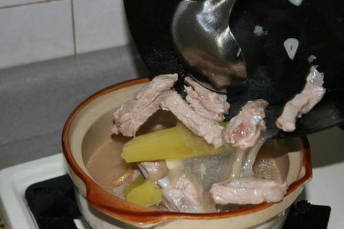 ɽҩ���Źǵ�����