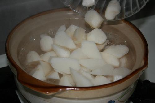 ɽҩ���Źǵ�����