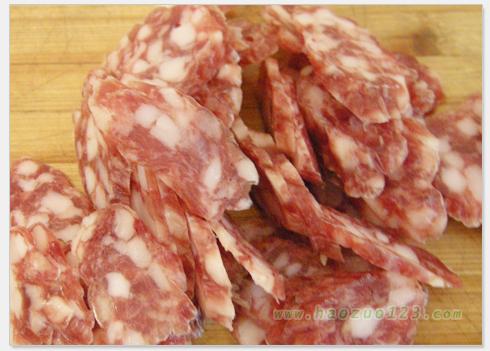 圆白菜炒香肠的做法