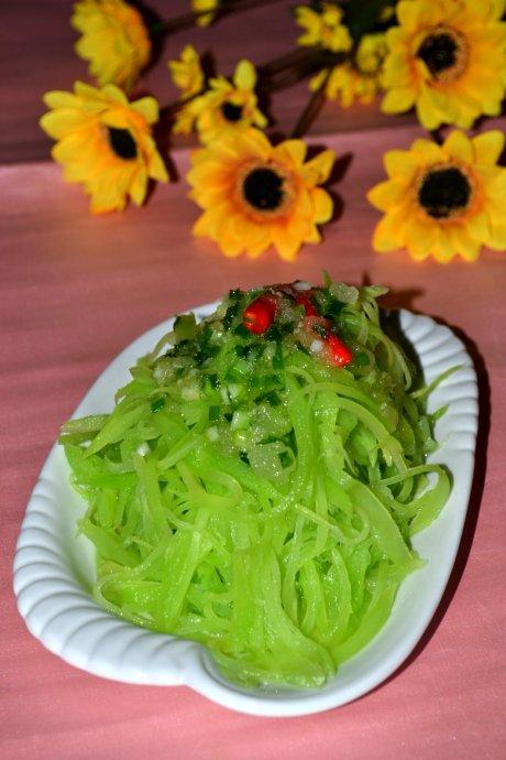 白灼莴苣的做法