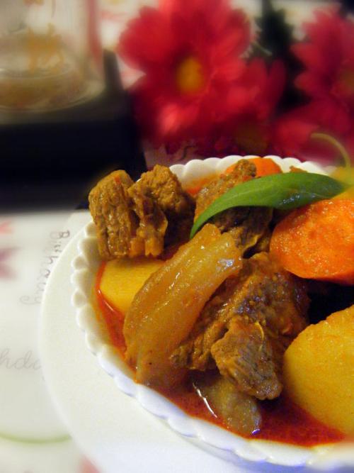 咖哩牛筋牛腩的做法