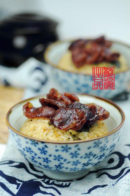 腊肠儿焖菜饭的做法