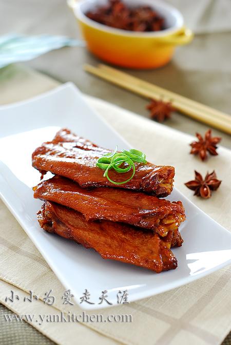 五香卤水鸭翅的做法