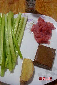 肉丝炒芹菜的做法