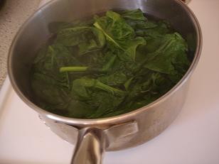 鸡蛋烤菠菜的做法